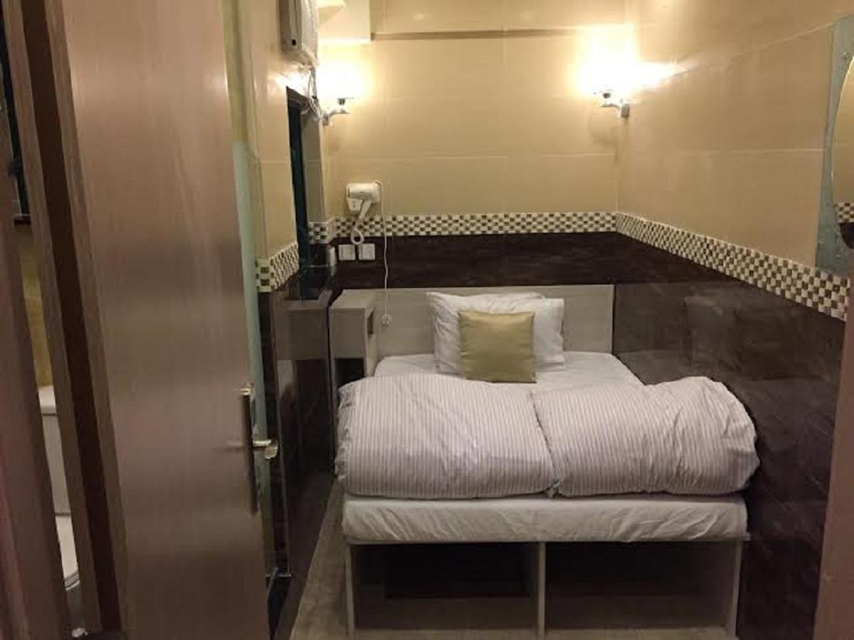 Just Inn On Nathan Road Hong Kong Exterior photo