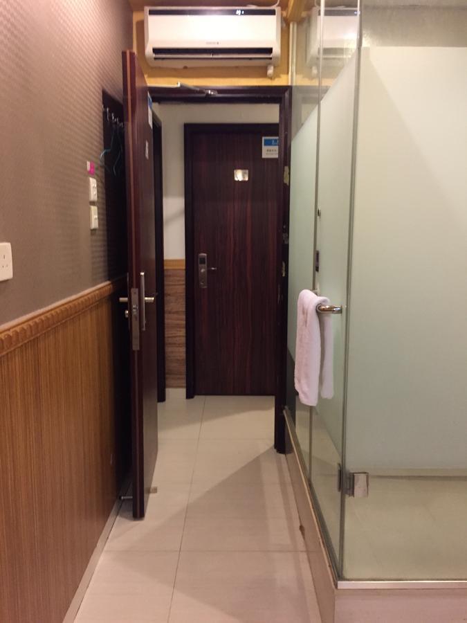 Just Inn On Nathan Road Hong Kong Exterior photo